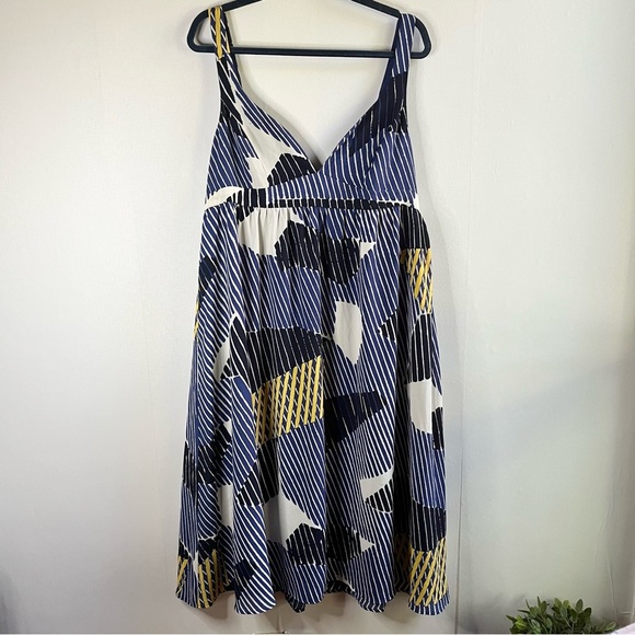 Banana Republic Empire Waist Chiffon Midi Dress - Picture 5 of 12